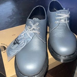 Dr. Martens Gunmetal Metallic Virginia Diva